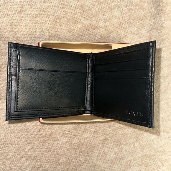 LEVI’S Men’s Black Leather RFID Protection Bifold Wallet - Picture 9 of 13